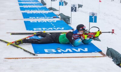Biathlète au tir couché lors de la Coupe du monde de biathlon à Oberhof