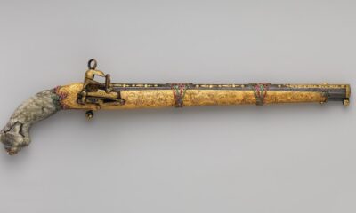 Pistolet turc à platine miquelet orné d'or, du Metropolitan Museum of Art