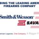 Logos de Smith & Wesson et Savage sur la présentation du rachat